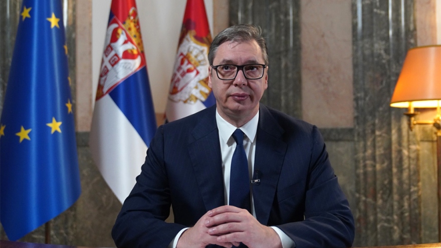 Serbia giải tán quốc hội và sẽ tổ chức bầu cử sớm vào tháng 12